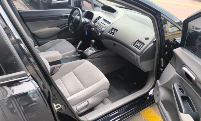 CIVIC LXS 1.8 Flex Aut.-7