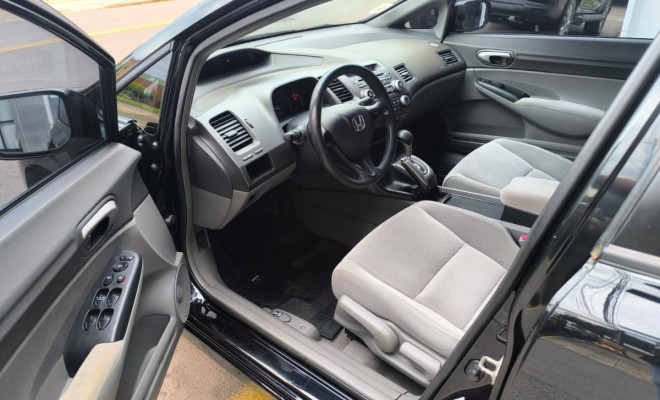 CIVIC LXS 1.8 Flex Aut.-2