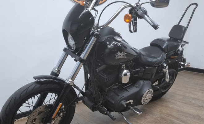 HARLEY-DAVIDSON STREET BOB FXDB 2016 Gasolina-2