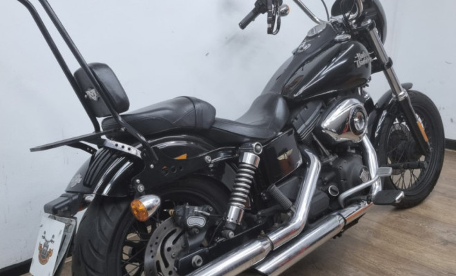 HARLEY-DAVIDSON STREET BOB FXDB 2016 Gasolina-9