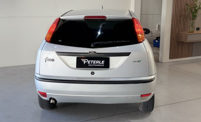 Ford Focus 1.6 S/SE/SE Plus Flex 8V/16V  5p 2009 Flex-8