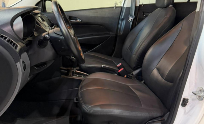 Hyundai HB20S Premium 1.6 Flex 16V Aut. 4p 2015 Flex-4