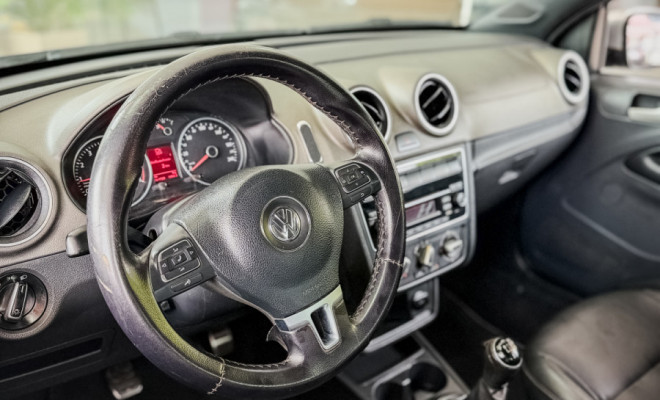 VW - VolksWagen Saveiro CROSS 1.6 Mi Total Flex 8V CE 2014 Flex-5