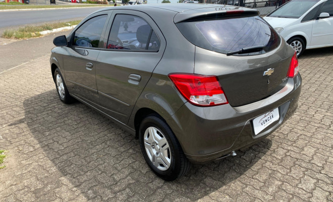 GM - ONIX HATCH LT 1.0 8V - 2015-2