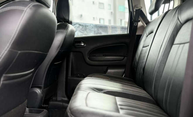 Citroën C3 Tendance 1.6 VTi Flex Start 16V Aut. 2015 Flex-10