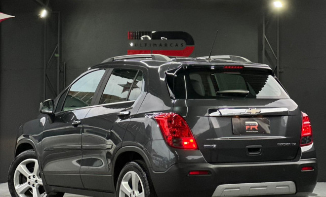 GM - Chevrolet TRACKER LTZ 1.8 16V Flex 4x2 Aut. 2015 Flex-4