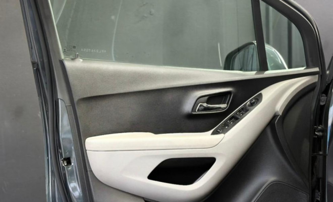 GM - Chevrolet TRACKER LTZ 1.8 16V Flex 4x2 Aut. 2015 Flex-13