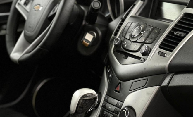 GM - Chevrolet CRUZE LT 1.8 16V FlexPower 4p Aut. 2012 Flex-5