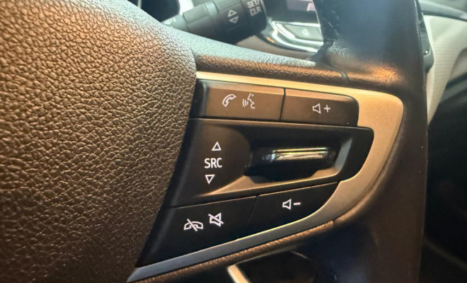 GM - Chevrolet ONIX SED. Plus PREM. 1.0 12V TB Flex Aut 2020 Flex-10