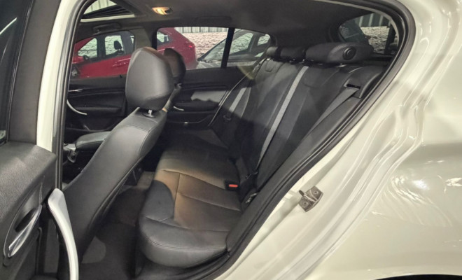 BMW 118iA Full 1.6 TB 16V 170cv 5p 2013 Gasolina-10