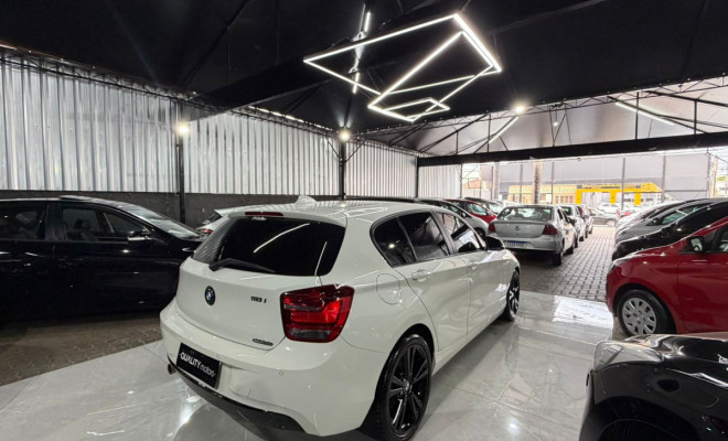 BMW 118iA Full 1.6 TB 16V 170cv 5p 2013 Gasolina-2