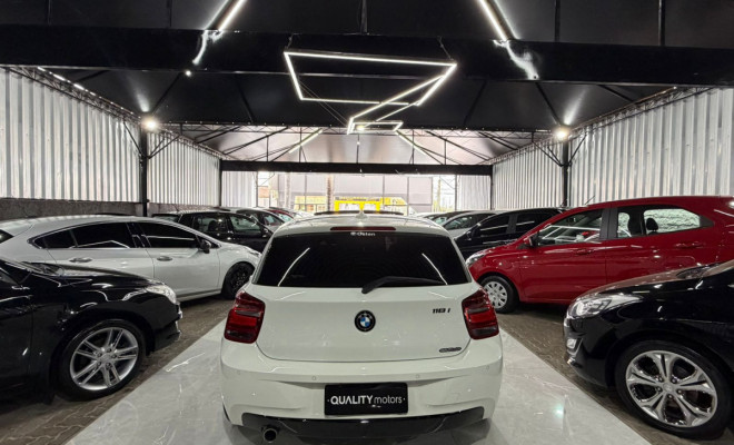 BMW 118iA Full 1.6 TB 16V 170cv 5p 2013 Gasolina-3