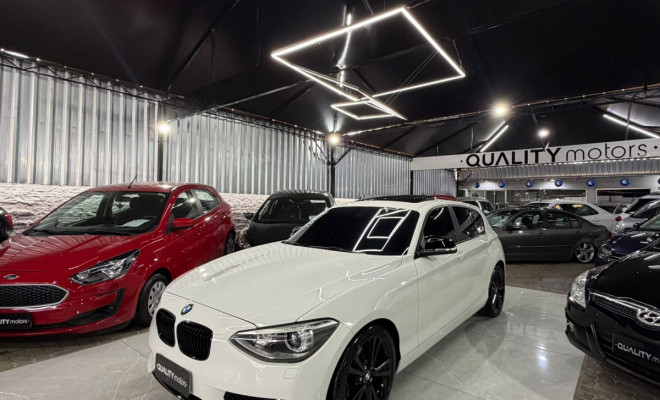 BMW 118iA Full 1.6 TB 16V 170cv 5p 2013 Gasolina-1