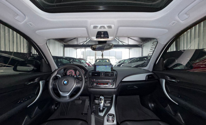 BMW 118iA Full 1.6 TB 16V 170cv 5p 2013 Gasolina-5