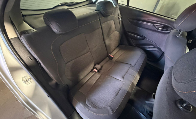 GM - Chevrolet ONIX HATCH LTZ 1.4 8V FlexPower 5p Mec. 2013 Flex-4