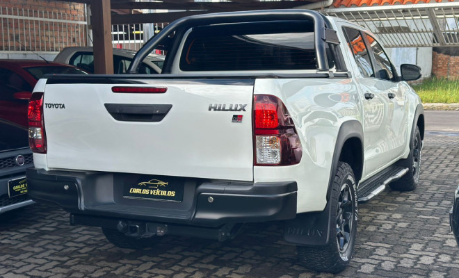 Toyota Hilux CD GR-S 4x4 2.8 TDI Dies. Aut. 2019 Diesel-5