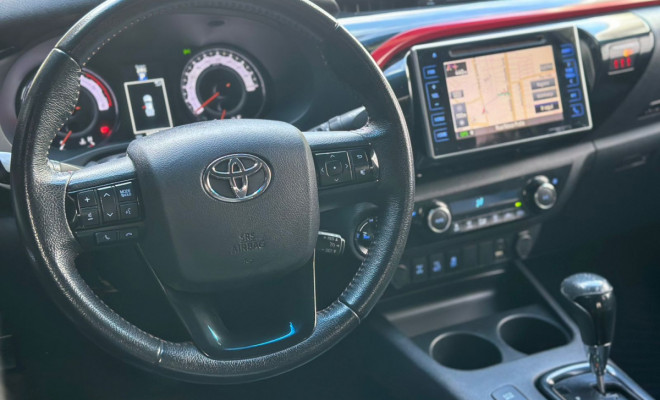 Toyota Hilux CD GR-S 4x4 2.8 TDI Dies. Aut. 2019 Diesel-2