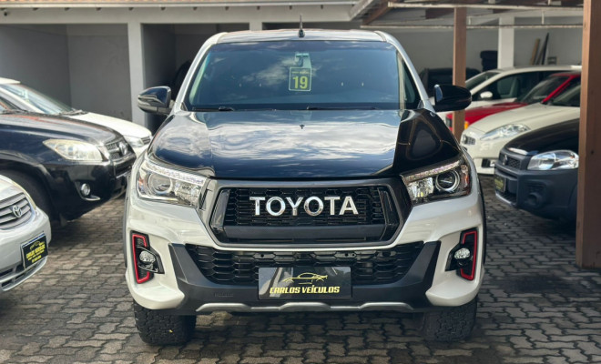 Toyota Hilux CD GR-S 4x4 2.8 TDI Dies. Aut. 2019 Diesel