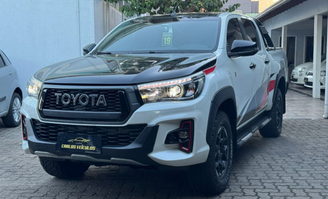 Toyota Hilux CD GR-S 4x4 2.8 TDI Dies. Aut. 2019 Diesel-0