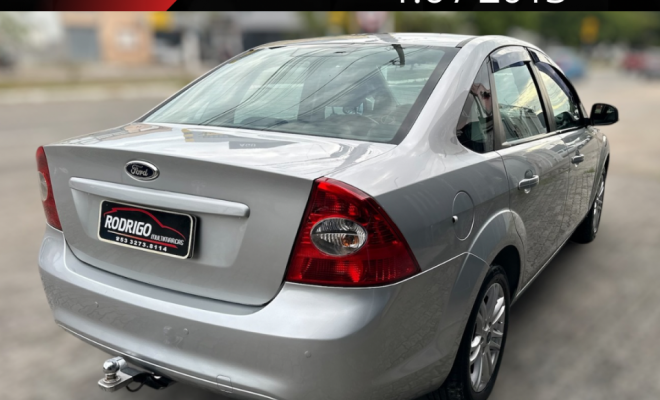 Ford Focus Sedan 1.6/1.6 Flex 8V/16V 4p Mec. 2013 Flex-1