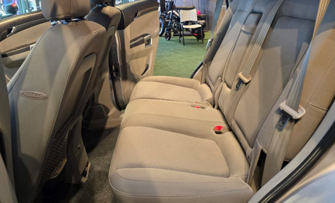 GM - Chevrolet CAPTIVA SPORT FWD 2.4 16V 171/185cv 2010 Gasolina-12