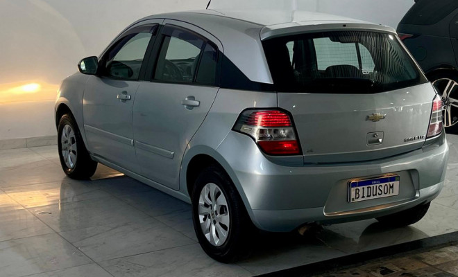 GM - Chevrolet AGILE LTZ 1.4 MPFI 8V FlexPower 5p 2013 Flex