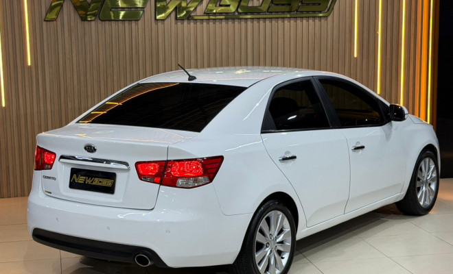 Kia Motors Cerato 1.6 16V Aut. 2013 Flex-4