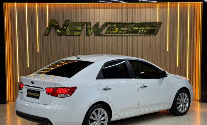 Kia Motors Cerato 1.6 16V Aut. 2013 Flex-0
