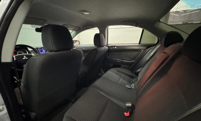 Mitsubishi Lancer 2.0 16V 160cv Aut. 2014 Flex-7