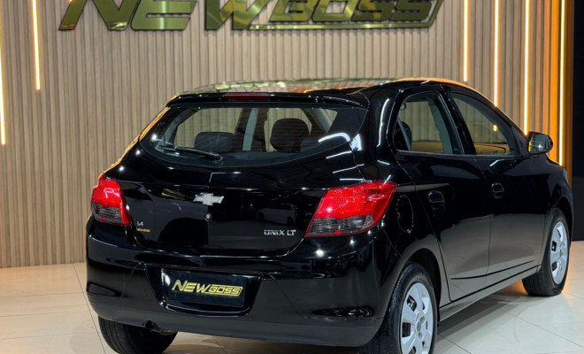 GM - Chevrolet ONIX HATCH LT 1.4 8V FlexPower 5p Mec. 2014 Flex-4