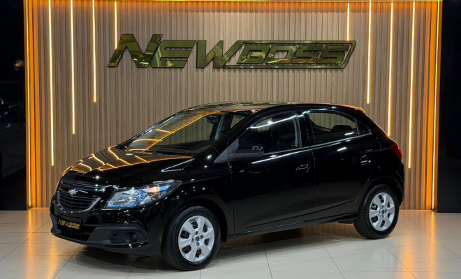 GM - Chevrolet ONIX HATCH LT 1.4 8V FlexPower 5p Mec. 2014 Flex-1
