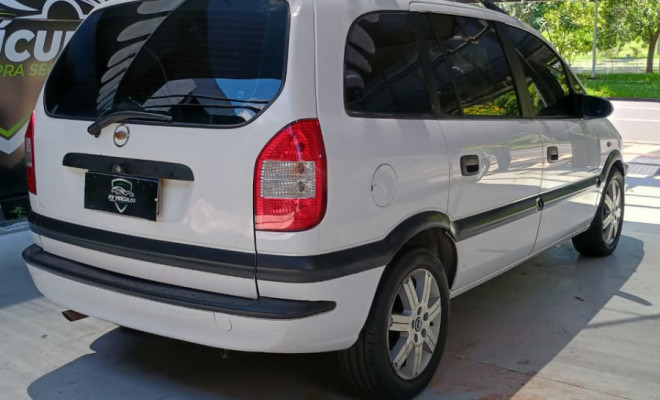 Renault KWID Zen 1.0 Flex 12V 5p Mec. 2021 Flex-2