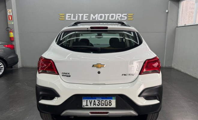 GM - Chevrolet ONIX HATCH ACTIV 1.4 8V Flex 5p Mec. 2018 Flex-5