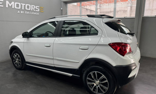 GM - Chevrolet ONIX HATCH ACTIV 1.4 8V Flex 5p Mec. 2018 Flex-1