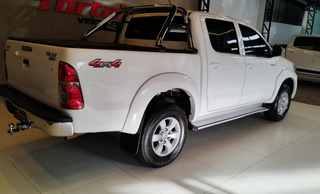 Toyota Hilux CD SRV 4x4 2.7 Flex 16V Aut. 2015 Flex C/IPVA 2026-2