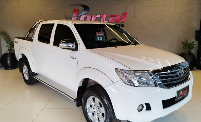 Toyota Hilux CD SRV 4x4 2.7 Flex 16V Aut. 2015 Flex C/IPVA 2026