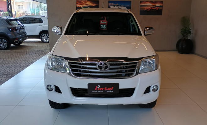 Toyota Hilux CD SRV 4x4 2.7 Flex 16V Aut. 2015 Flex C/IPVA 2026-0