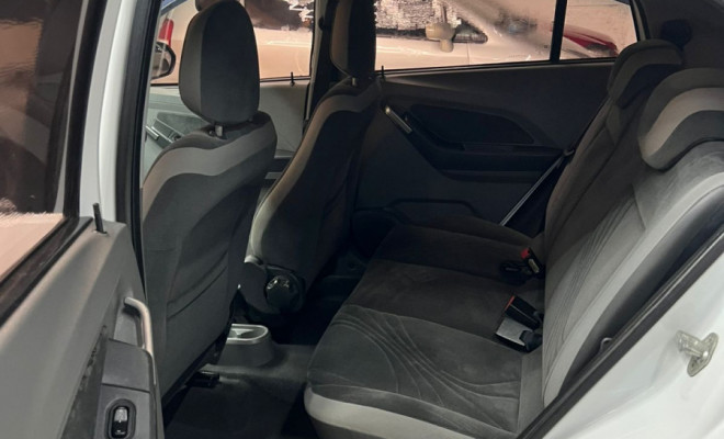 GM - Chevrolet AGILE LTZ 1.4 MPFI 8V FlexPower 5p 2012 Flex-9