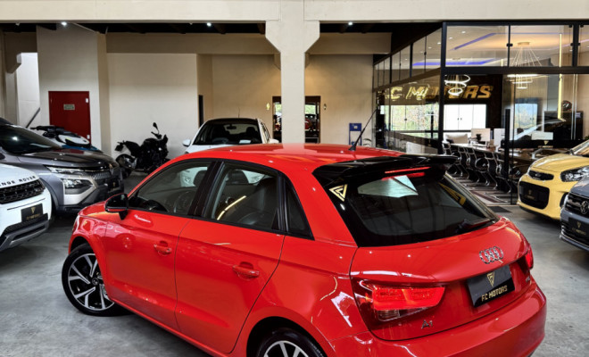 Audi A1 Sportback 1.4 TFSI 5p S-tronic 2013 Gasolina-3