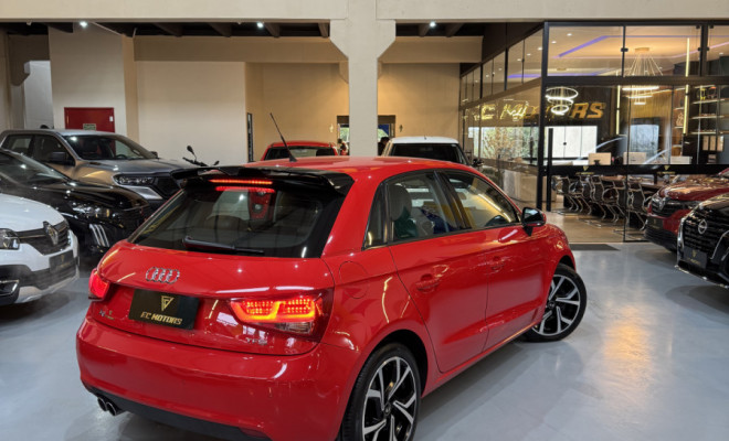 Audi A1 Sportback 1.4 TFSI 5p S-tronic 2013 Gasolina-2