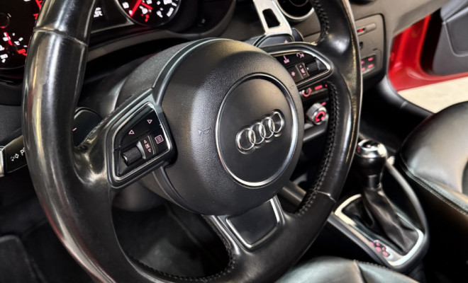 Audi A1 Sportback 1.4 TFSI 5p S-tronic 2013 Gasolina-10