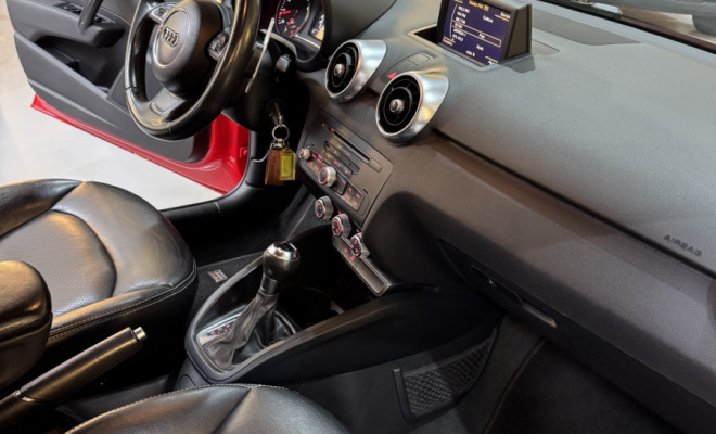Audi A1 Sportback 1.4 TFSI 5p S-tronic 2013 Gasolina-9