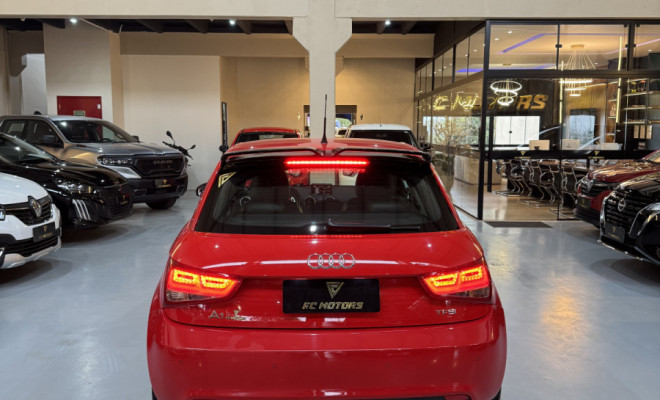 Audi A1 Sportback 1.4 TFSI 5p S-tronic 2013 Gasolina-13
