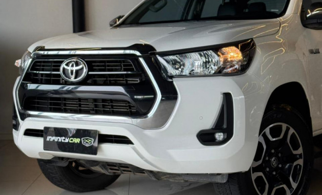 Toyota Hilux CD SR 4x2 2.7 16V/2.7 Flex Aut. 2021 Flex-2