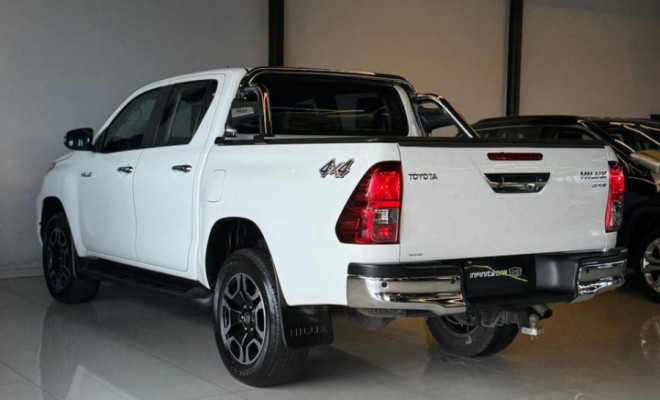 Toyota Hilux CD SR 4x2 2.7 16V/2.7 Flex Aut. 2021 Flex-4