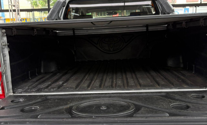 Toyota Hilux CD SR 4x2 2.7 16V/2.7 Flex Aut. 2014 Flex-6