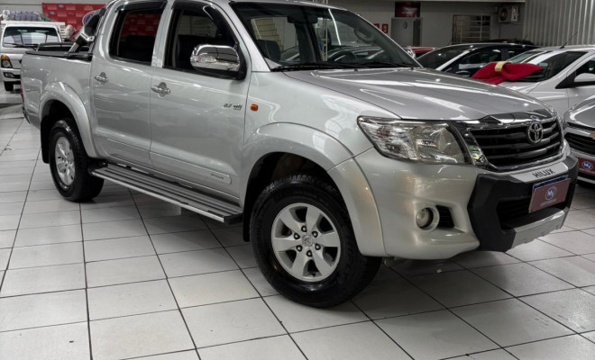 Toyota Hilux CD SR 4x2 2.7 16V/2.7 Flex Aut. 2014 Flex