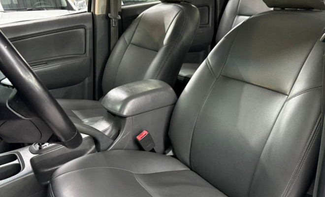 Toyota Hilux CD SR 4x2 2.7 16V/2.7 Flex Aut. 2014 Flex-11