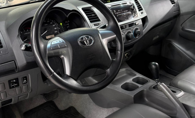 Toyota Hilux CD SR 4x2 2.7 16V/2.7 Flex Aut. 2014 Flex-9