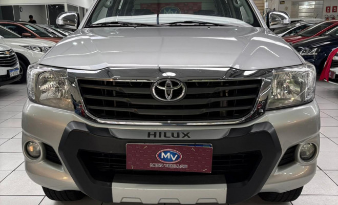 Toyota Hilux CD SR 4x2 2.7 16V/2.7 Flex Aut. 2014 Flex-0